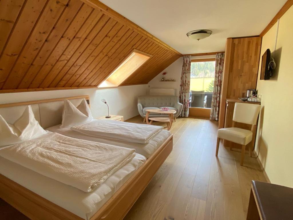 Pension Hohenau Hotel Fuschl am See Bagian luar foto