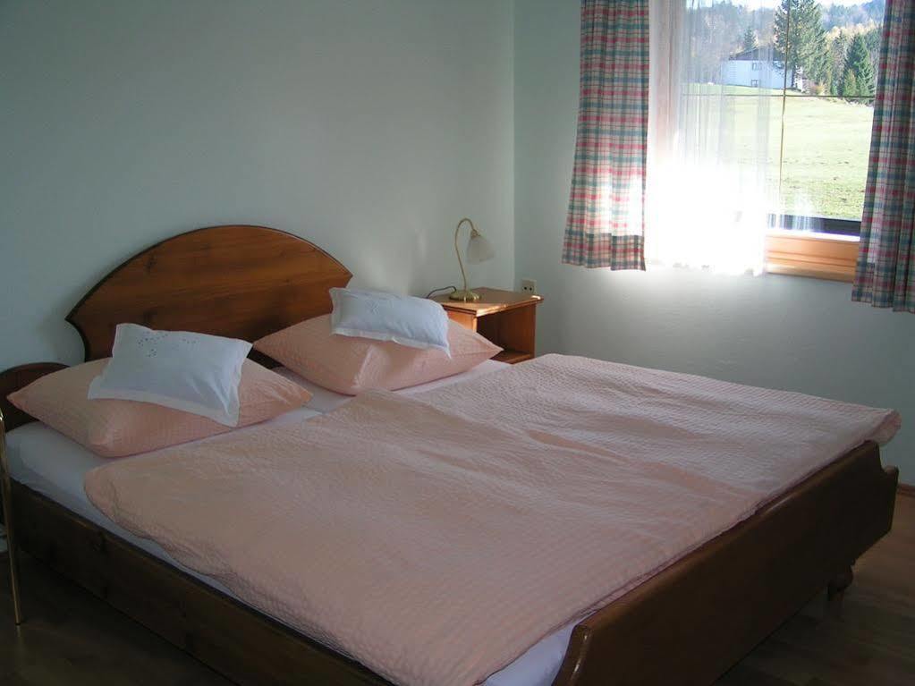 Pension Hohenau Hotel Fuschl am See Bagian luar foto